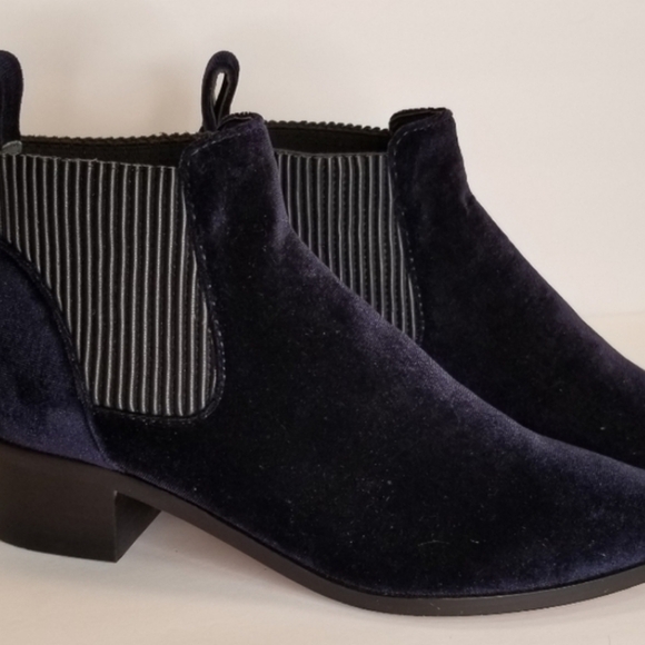 DOLCE VITA  BLUE VELVET BOOTIES SZ 8 - Picture 5 of 12